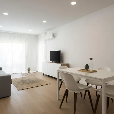 Alva - Cozy With Pool By Hd Apartment *