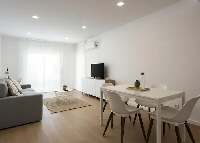 Alva - Cozy With Pool By Hd Apartment *