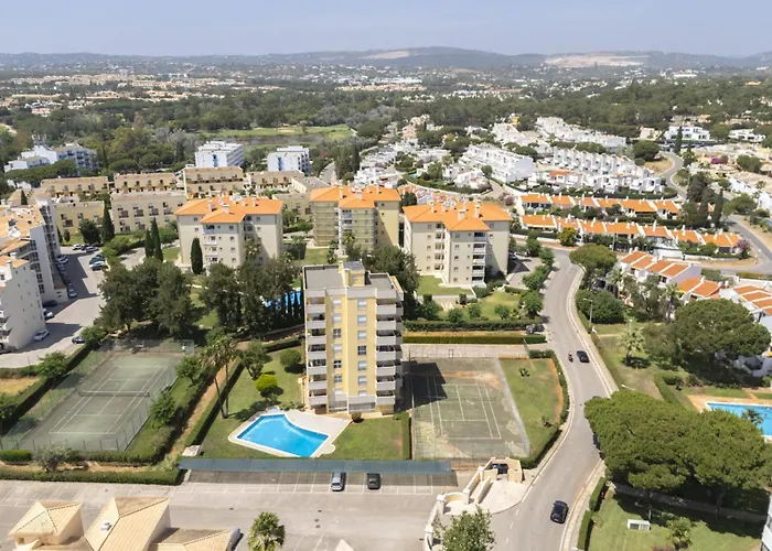 Alva - Cozy With Pool By Hd