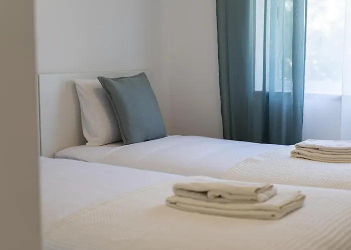 Alva - Cozy With Pool By Hd Apartment