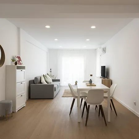 Alva - Cozy With Pool By Hd