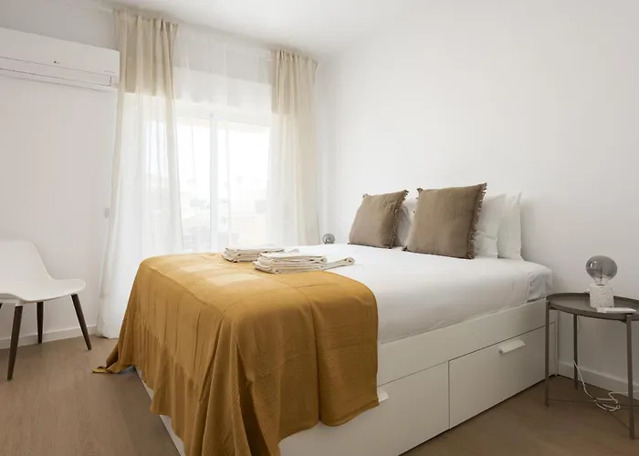 Alva - Cozy With Pool By Hd *